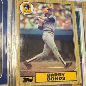 1987 Topps (RC) #320 Barry Bonds Baseball Card with Yellow and Black Accents